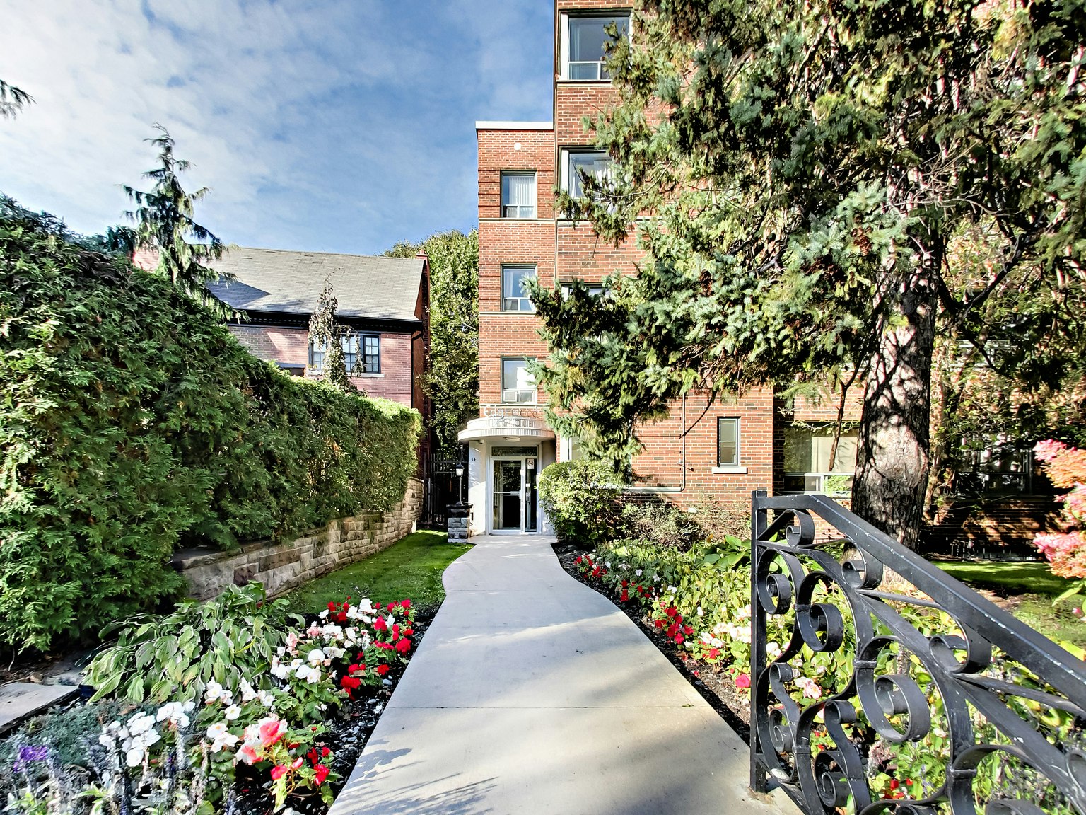 0410-14 Chatsworth Drive, Toronto, ON, M4R 1R5 - 4