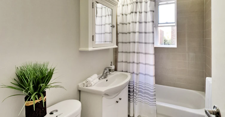 0410-14 Chatsworth Drive, Toronto, ON, M4R 1R5 - 27