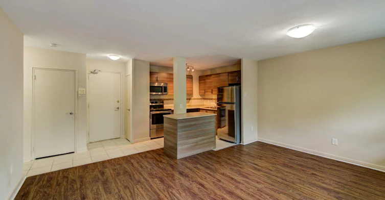 21 Park Boulevard, Toronto, ON, M8W 1G4 - 9