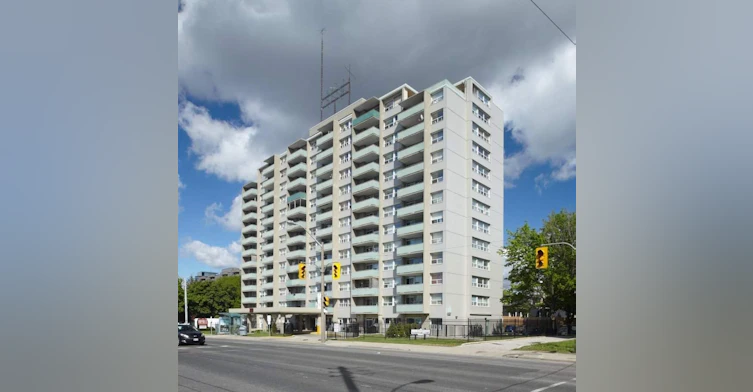 807-368 Eglinton Avenue East, Toronto, ON, M4P 1L9