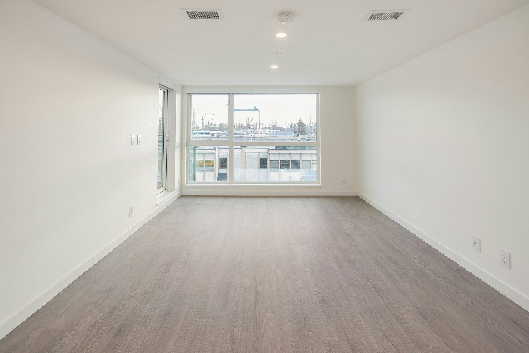 110-1060 Churchill Crescent, North Vancouver, BC, V7P 3M7 - 7