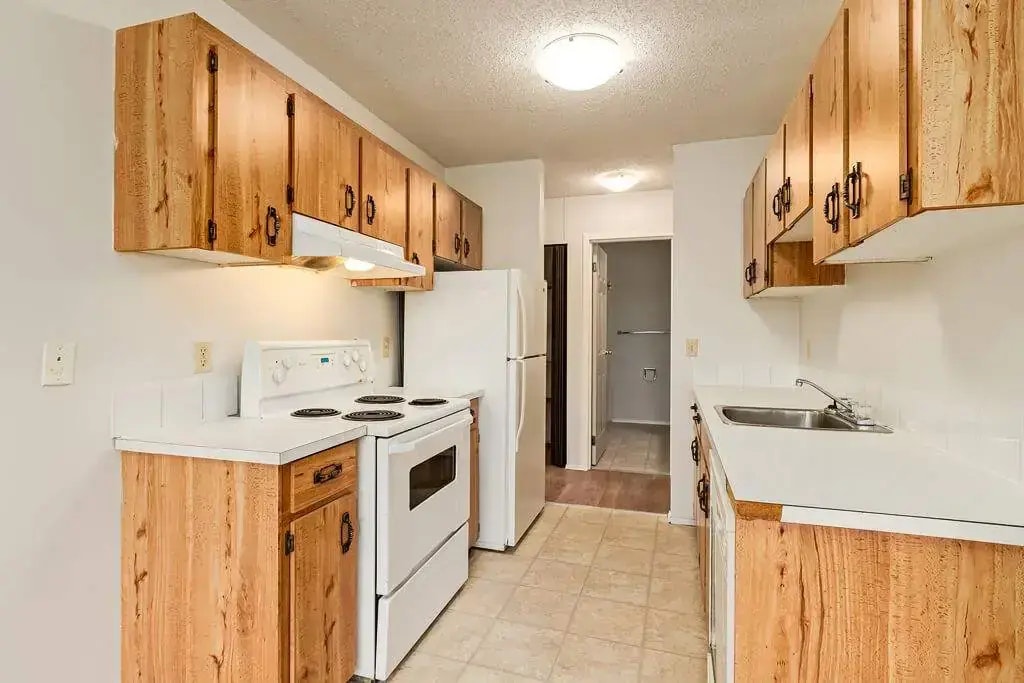 309-175 Algonquin Road W, Lethbridge, AB, T1K 5B5 - 5