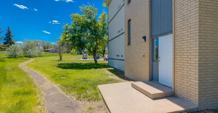 302-90 Sprague Way SE, Medicine Hat, AB, T1B 3M1 - 21