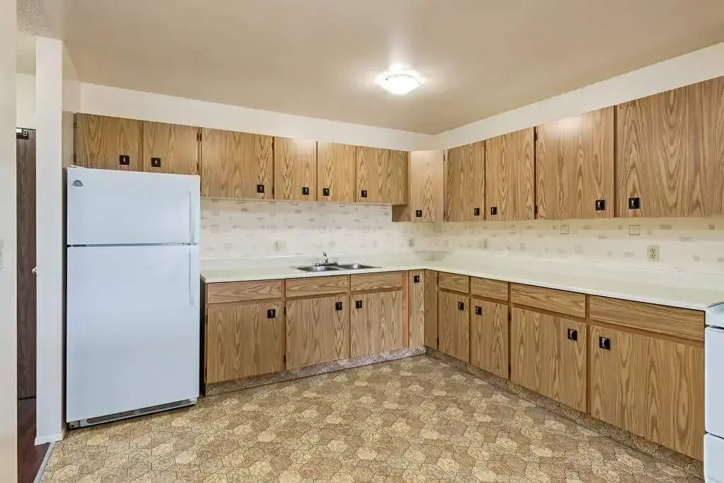 302-90 Sprague Way SE, Medicine Hat, AB, T1B 3M1 - 4