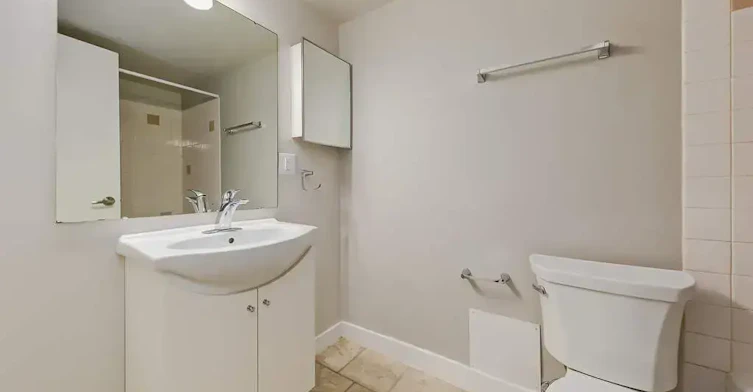 303-11945 81 Street NW, Edmonton, AB, T5B 2S7 - 16
