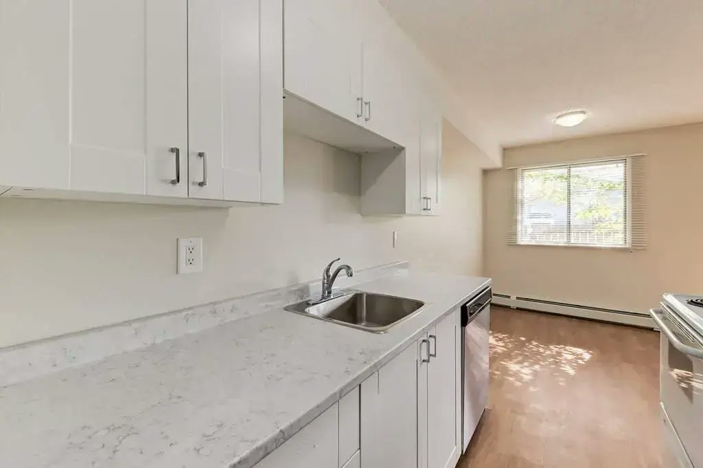 303-11945 81 Street NW, Edmonton, AB, T5B 2S7 - 21