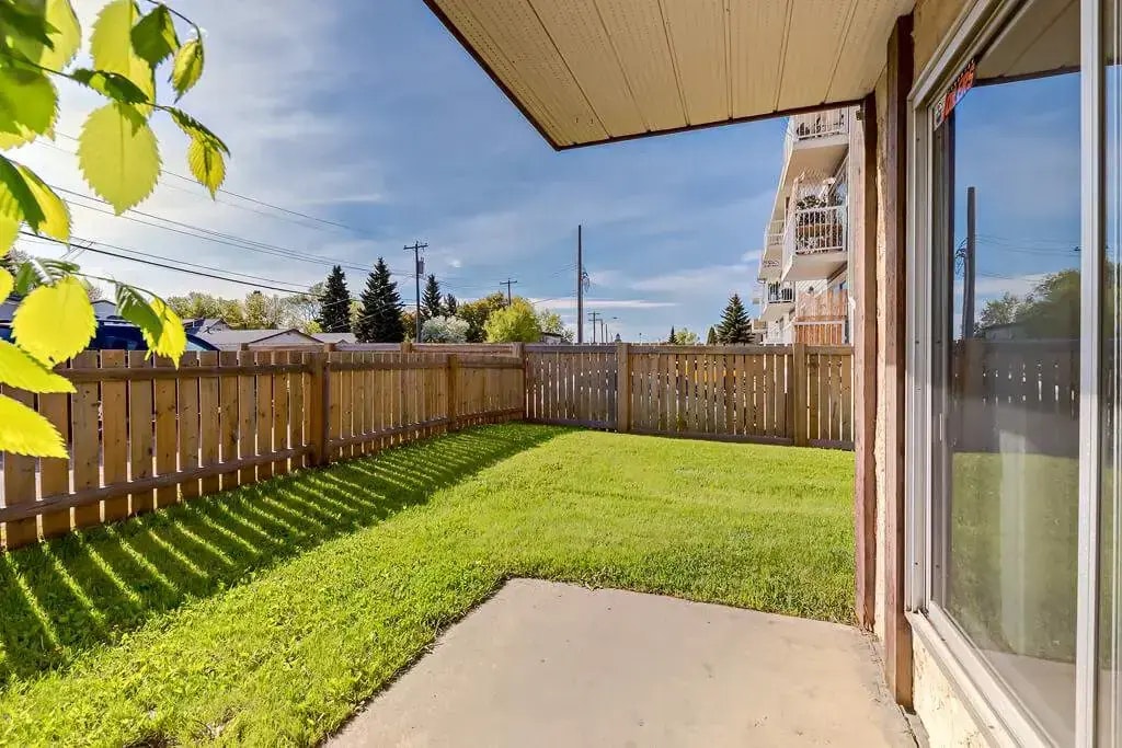 307-11945 81 Street NW, Edmonton, AB, T5B 2S7 - 24