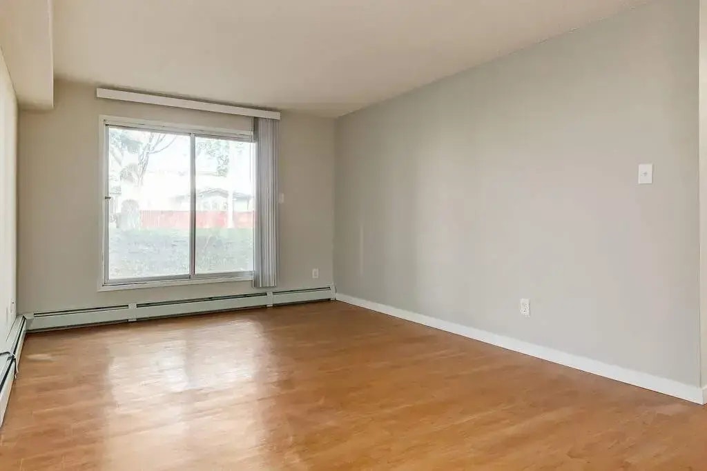 307-11945 81 Street NW, Edmonton, AB, T5B 2S7 - 8