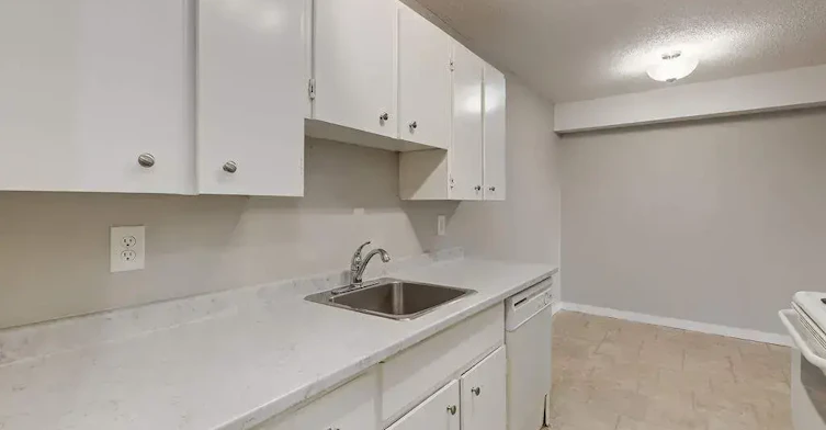 307-11945 81 Street NW, Edmonton, AB, T5B 2S7 - 13