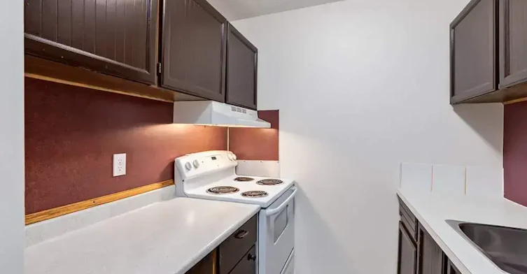 104-2110 15th Avenue North, Lethbridge, AB, T1H 1W9 - 5