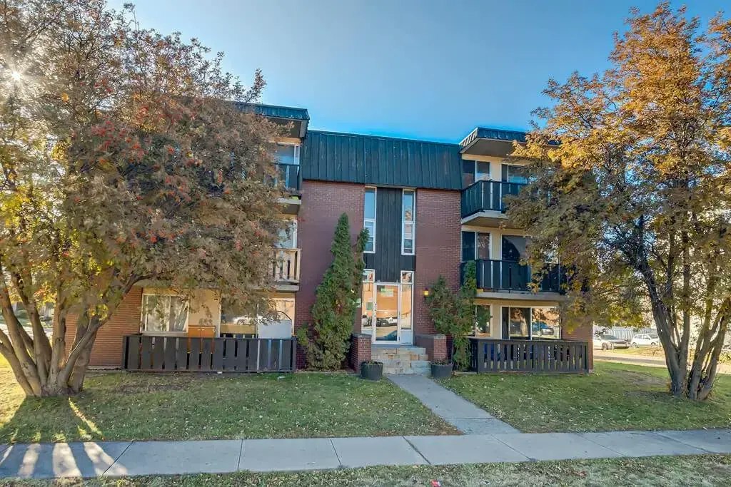 104-2110 15th Avenue North, Lethbridge, AB, T1H 1W9 - 9