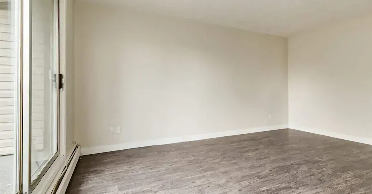103-4612 57 Street, Camrose, AB, T4V 2E7 - 12
