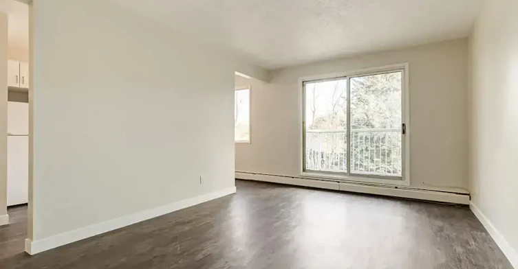 202-4612 57 Street, Camrose, AB, T4V 2E7 - 13
