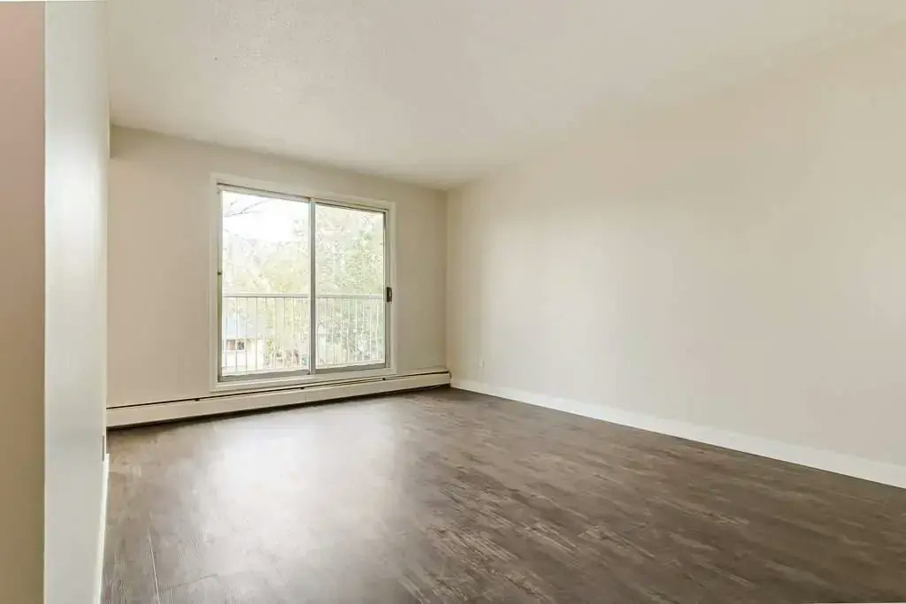 204-4612 57 Street, Camrose, AB, T4V 2E7 - 14