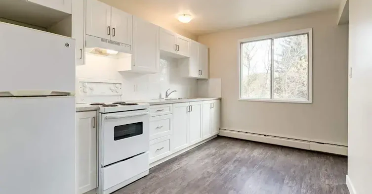204-4612 57 Street, Camrose, AB, T4V 2E7 - 9
