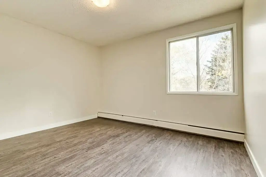204-4612 57 Street, Camrose, AB, T4V 2E7 - 16