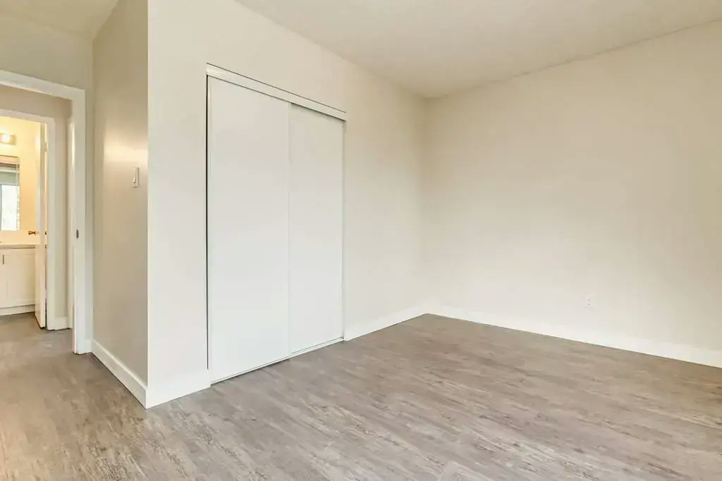 204-4612 57 Street, Camrose, AB, T4V 2E7 - 15