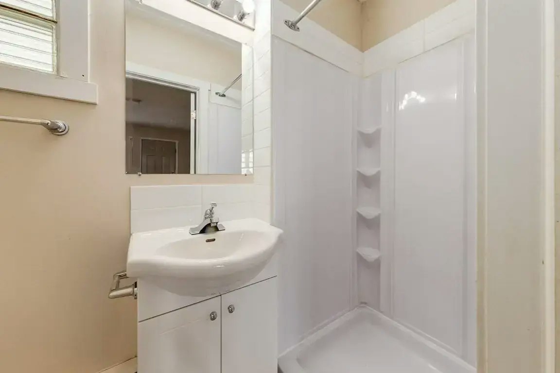 04-4722 46 Street, Camrose, AB, T4V 1G6 - 15