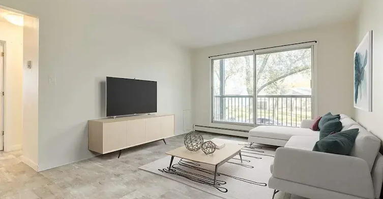 05-4718 46 Street, Camrose, AB, T4V 1G6 - 2