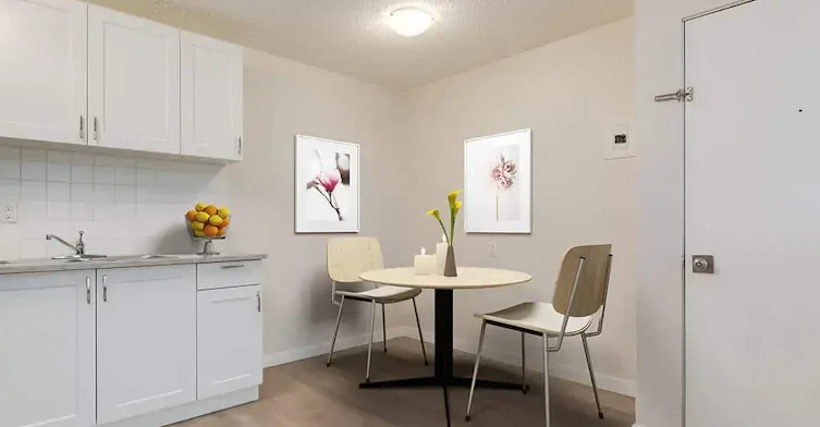 A303-4908 53 Street, Camrose, AB, T4V 1Z1 - 5
