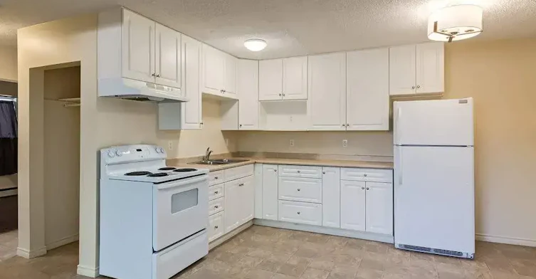 B102-4908 53 Street, Camrose, AB, T4V 1Z1 - 10