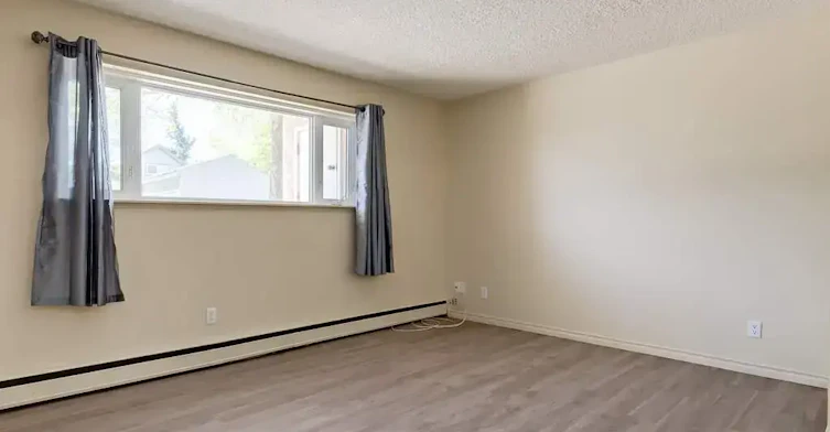 B102-4908 53 Street, Camrose, AB, T4V 1Z1 - 8