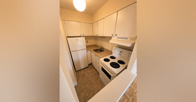 1251 Cardero Street, Vancouver, BC, V6G 2H9 - 3