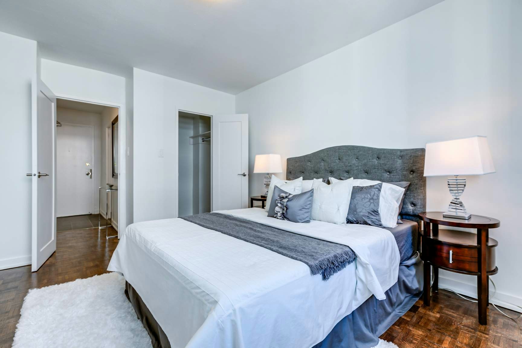 2335 Lake Shore Boulevard West, Toronto, ON, M8V 1B9 - 3