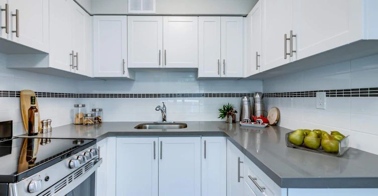 550 Jarvis Street, Toronto, ON, M4Y 2H9 - 7