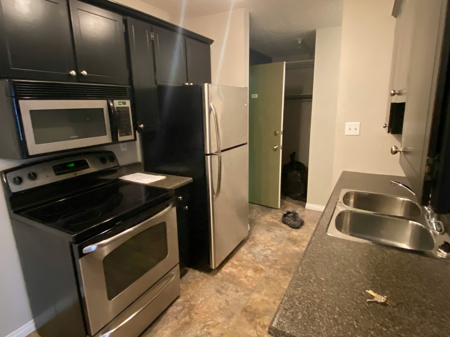 11043 108 Street Nw, Edmonton, AB, T5H 3A8 - 5