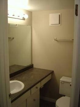 11043 108 Street Nw, Edmonton, AB, T5H 3A8 - 8