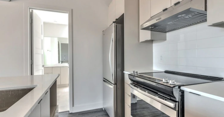 1011 Shechenko Boulevard, Montréal, QC, H8N 0H2 - 5