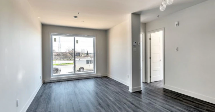 1011 Shechenko Boulevard, Montréal, QC, H8N 0H2 - 6