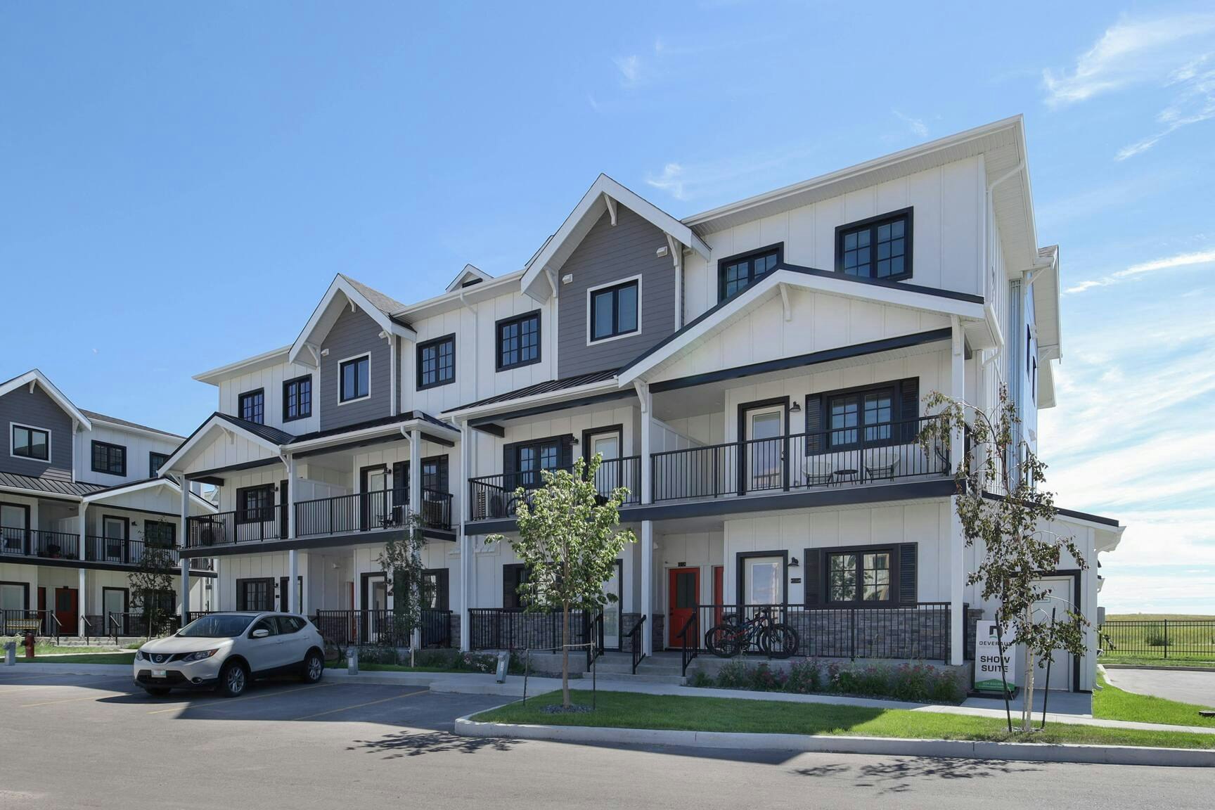 180-207-186 Appleford Gate, Winnipeg, MB, R3Y 2E1