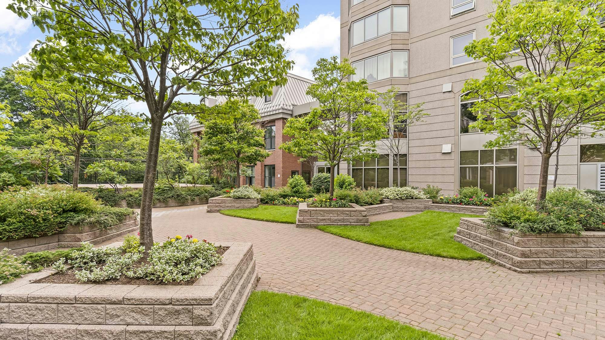 303-5881 Spring Garden Road, Halifax, NS, B3H 4S4