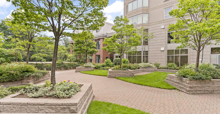 303-5881 Spring Garden Road, Halifax, NS, B3H 4S4