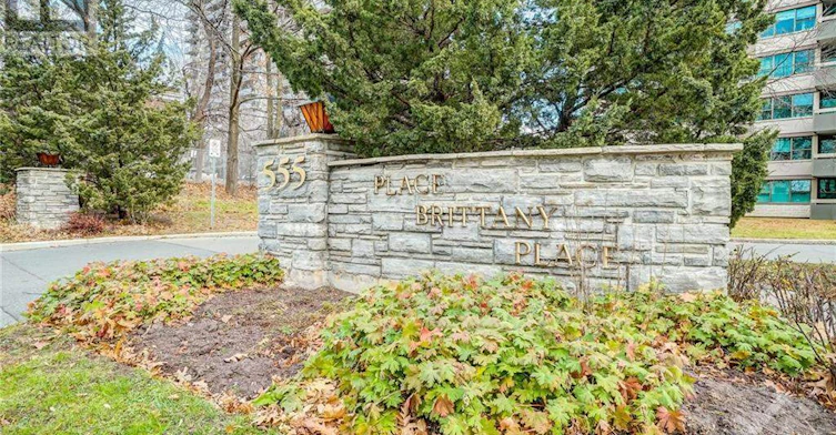 705-555 Brittany Drive, Ottawa, ON, K1K 4C5