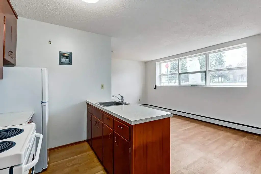 12-15 Darlington Street E, Yorkton, SK, S3N 0C1 - 15