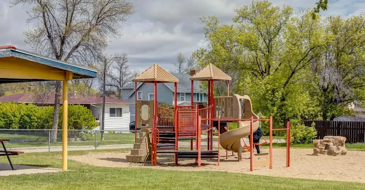 12-15 Darlington Street E, Yorkton, SK, S3N 0C1 - 3
