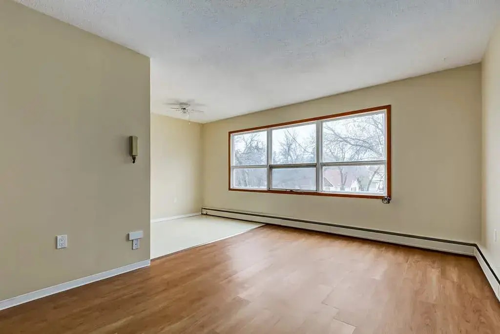 12-15 Darlington Street E, Yorkton, SK, S3N 0C1 - 11