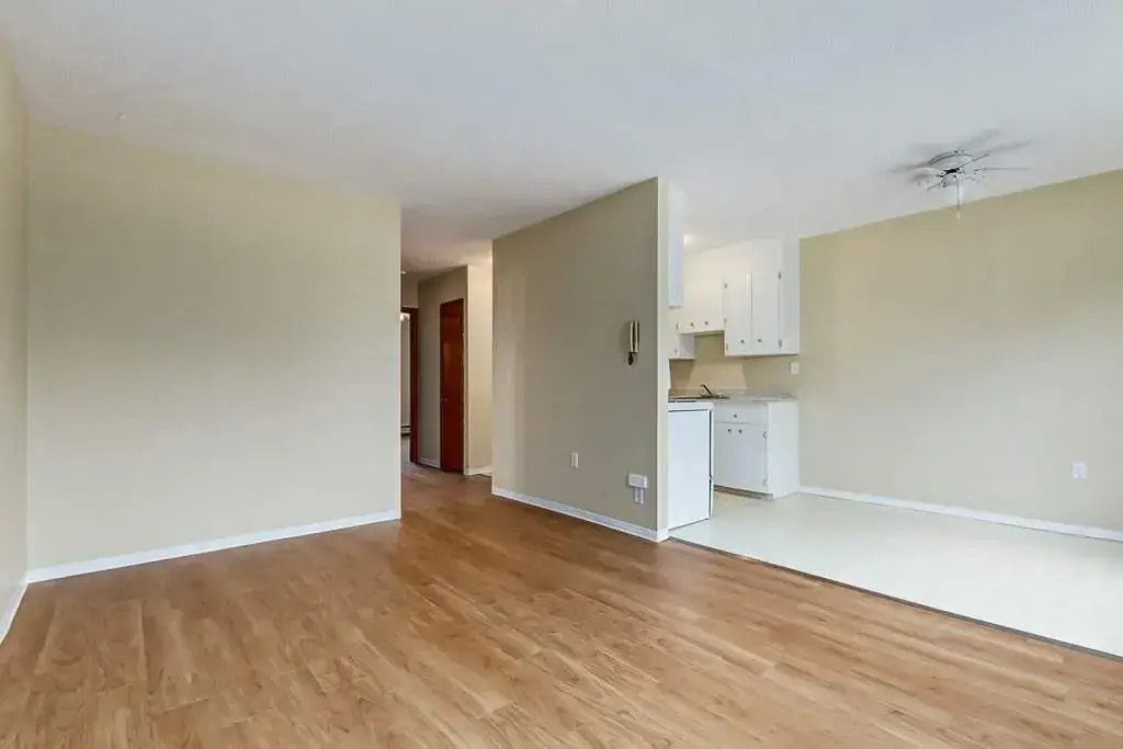 12-15 Darlington Street E, Yorkton, SK, S3N 0C1 - 9