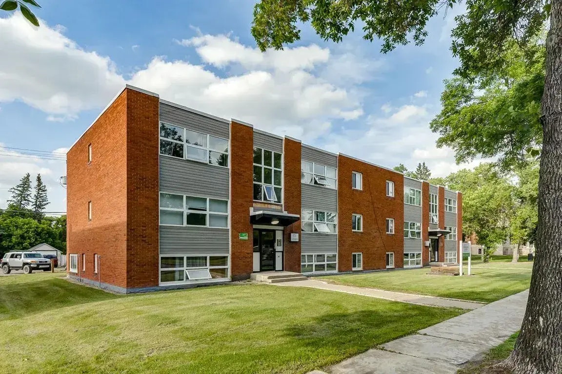 12-15 Darlington Street E, Yorkton, SK, S3N 0C1 - 24