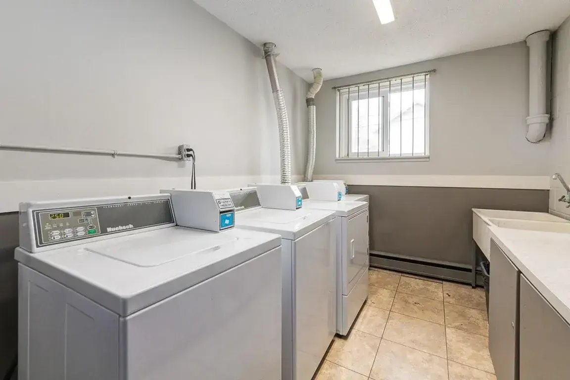12-15 Darlington Street E, Yorkton, SK, S3N 0C1 - 21
