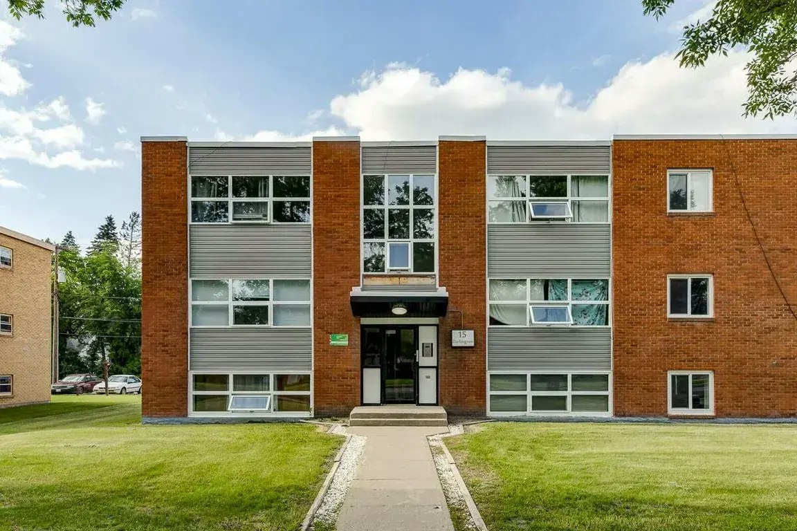 9-15 Darlington Street E, Yorkton, SK, S3N 0C1 - 23