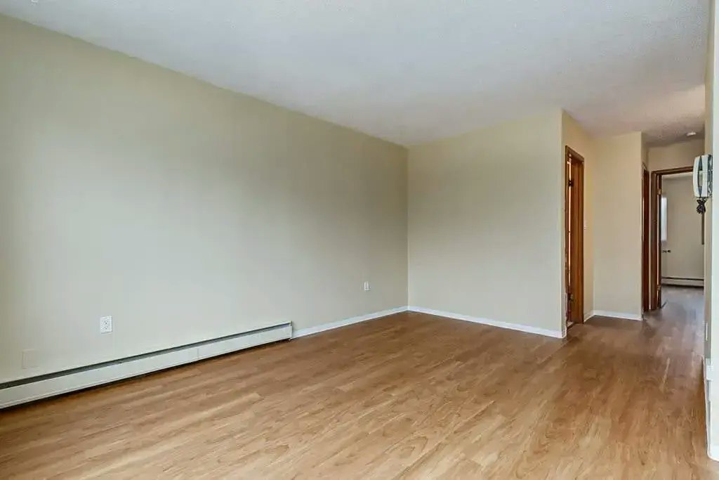 9-15 Darlington Street E, Yorkton, SK, S3N 0C1 - 10