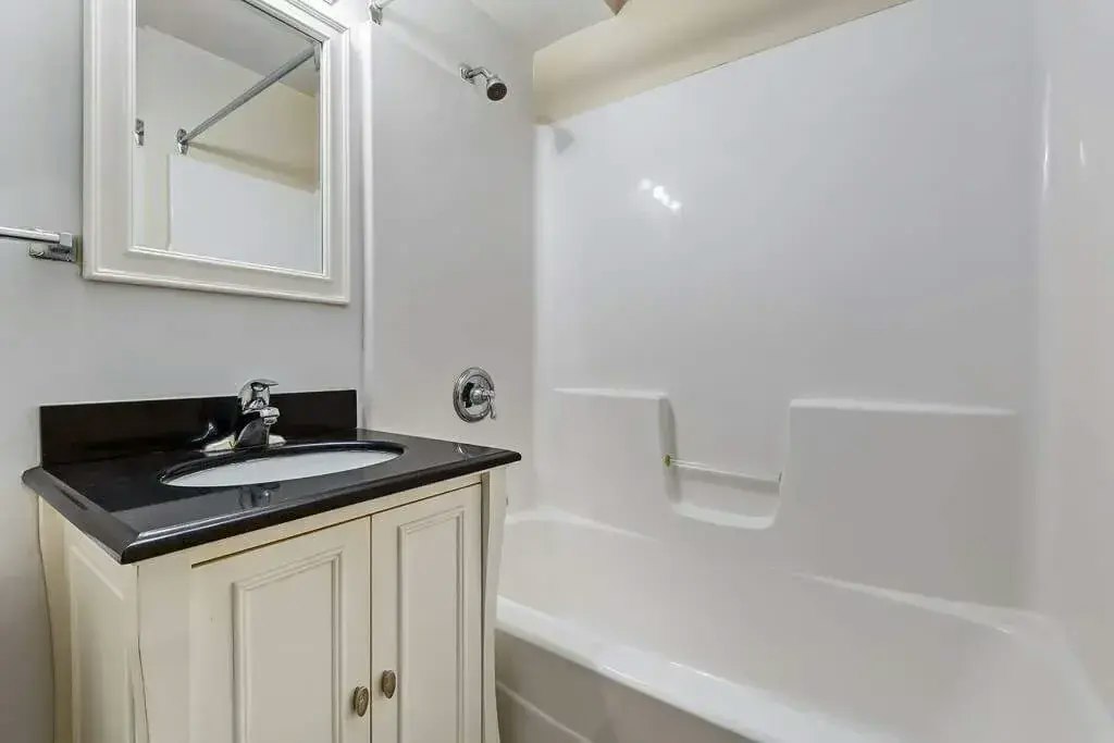 9-15 Darlington Street E, Yorkton, SK, S3N 0C1 - 19