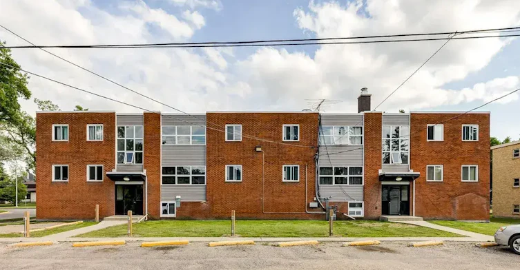 9-15 Darlington Street E, Yorkton, SK, S3N 0C1 - 25