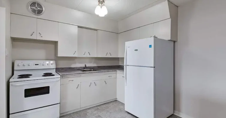 08-2630 6 Avenue N, Regina, SK, S4R 0P2 - 5