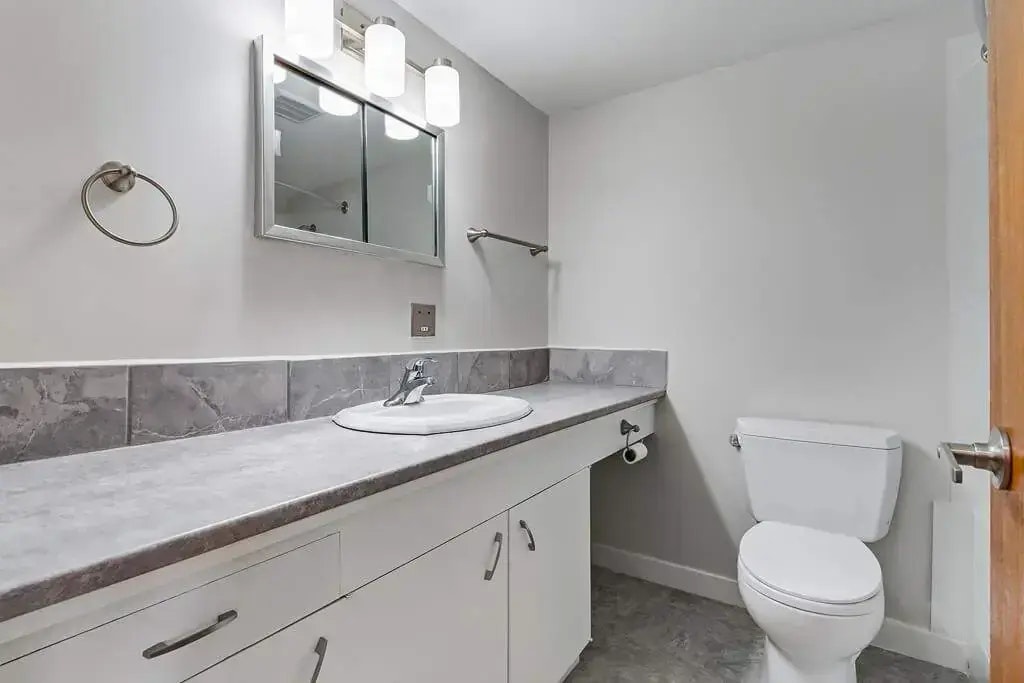 08-2630 6 Avenue N, Regina, SK, S4R 0P2 - 7