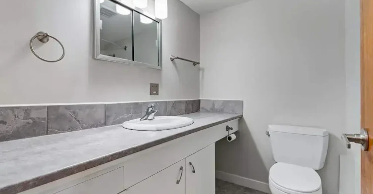 08-2630 6 Avenue N, Regina, SK, S4R 0P2 - 7